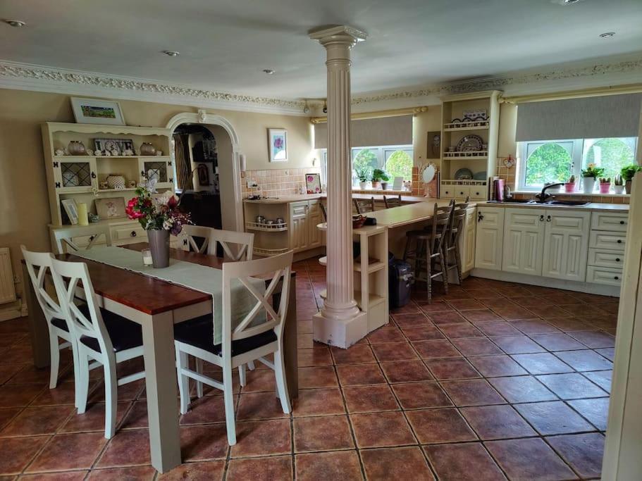 Entire Home At Ballysax House Newpark Екстериор снимка